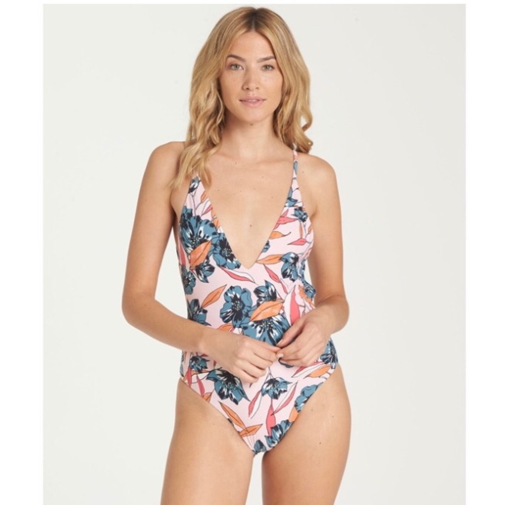 BILLABONG ONE PIECE - New with tags